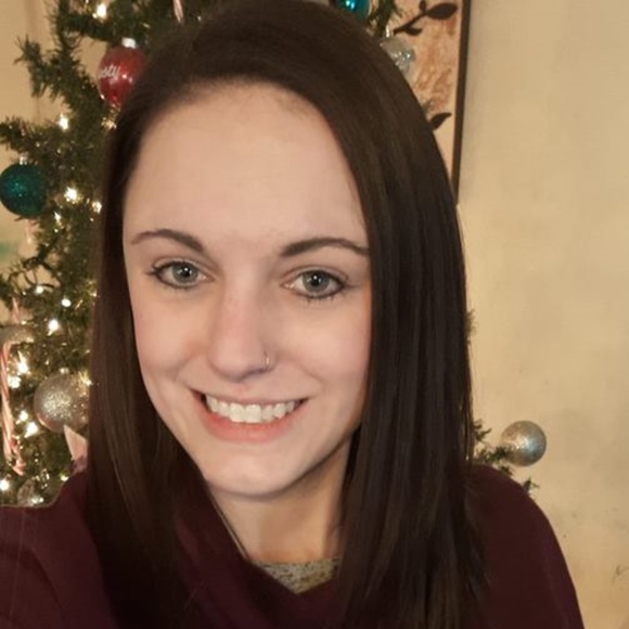 Meet your Posher, kaylee - Picture 1 of 1